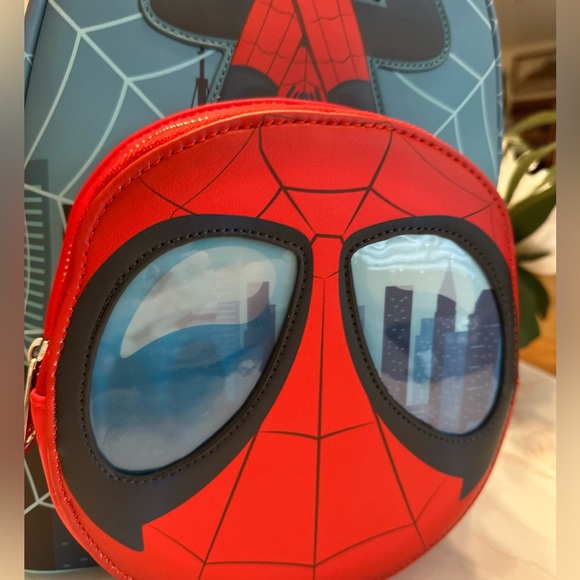 NWT! Limited edition SDCC Spider-Man Loungefly Lenticular Glow mini backpack - Picture 6 of 10